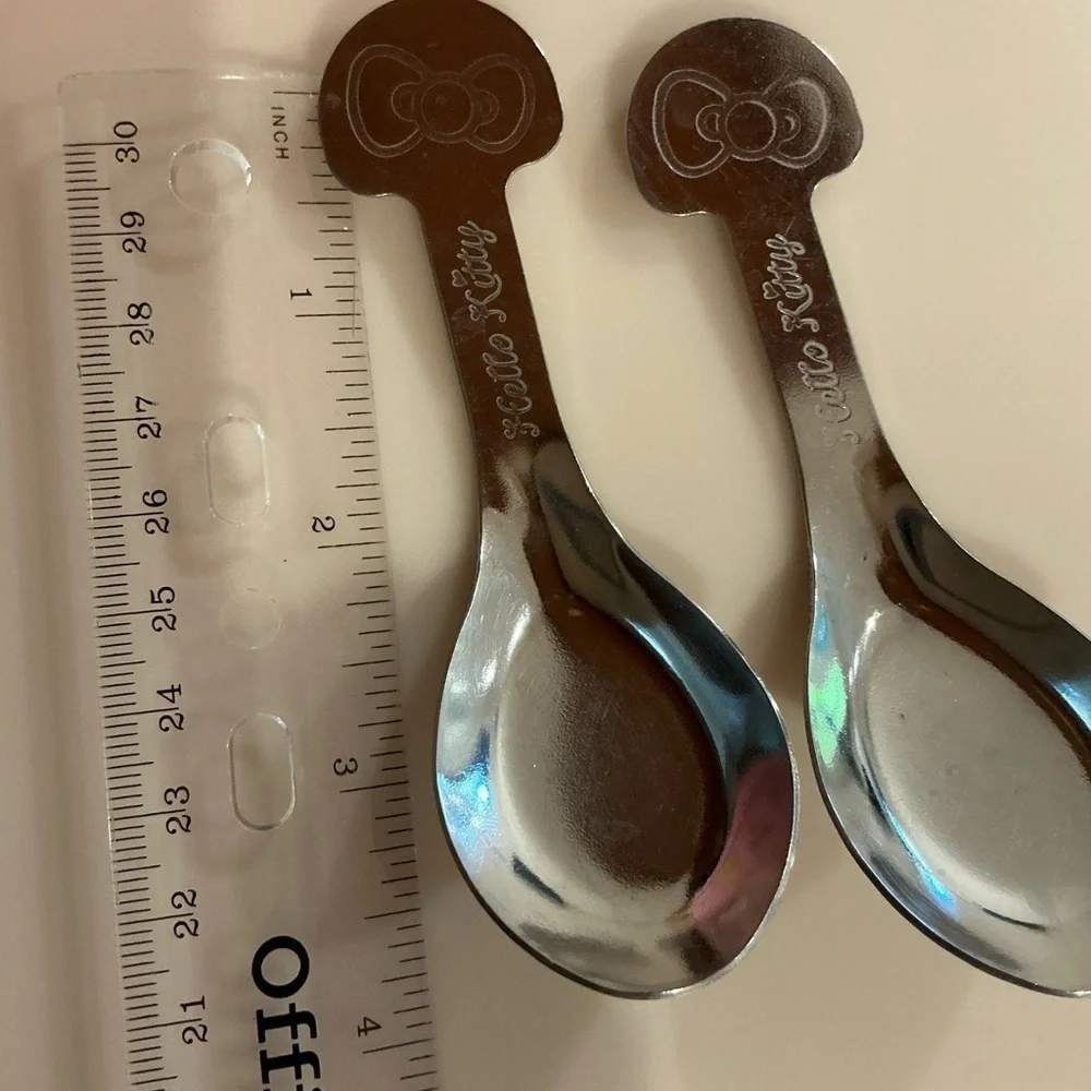 Sanrio Hello Kitty Stainless Steel Bowl with Lid with Mini Spoons in Pink